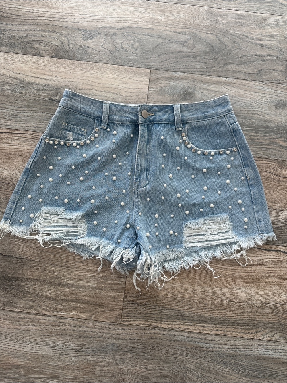 Pearl-Studded Distressed Denim Shorts - Light Blue